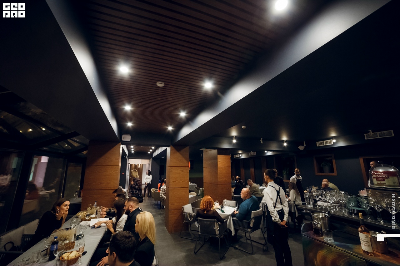 LEVEL CUP — Main Hall